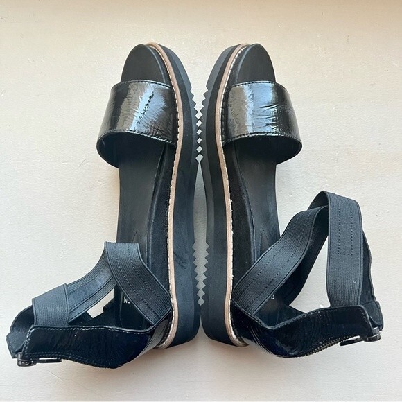 Eileen Fisher Black Patent Leather Sandal w/ Elastic Criss Cross Ankle Strap 7.5 - Picture 4 of 14